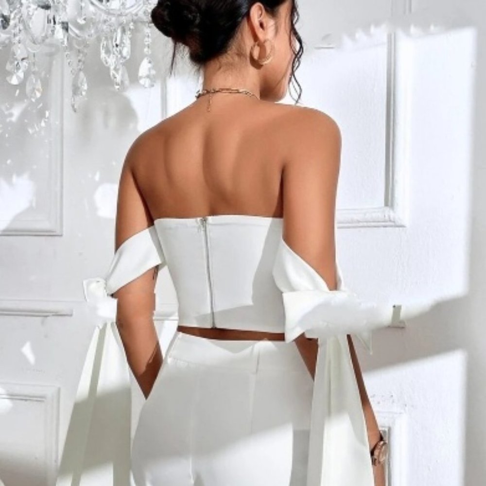 White Off The Shoulder Bustier Crop Top - Picture 5 of 5